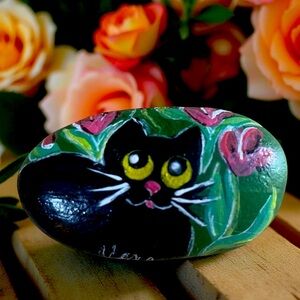 Hand crafted painted black cat rock big yellow eyes floral pink green flowers